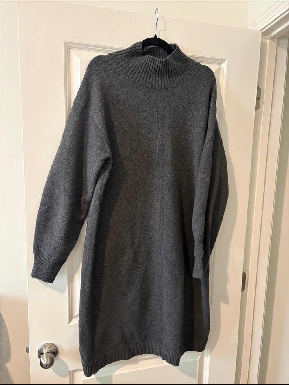 LIKE NEW Banana Republic Cozy Charcoal Knit Turtleneck Sweater Dress